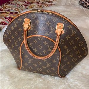 Louis Vuitton Monogram Ellipse MM Handbag